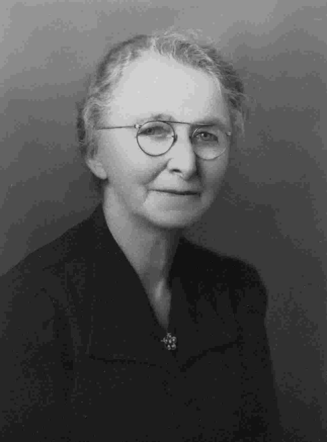 Lillian Mae Benedict Sturgis